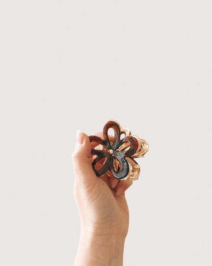 Gold Flower Claw